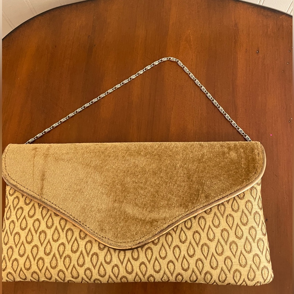 Vintage envelope purse from 1950’s‎ or 1960’s.